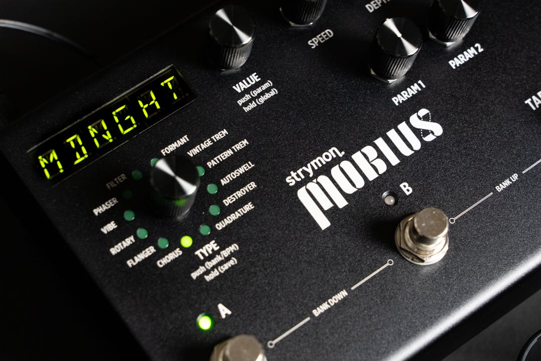 Strymon Limited Midnight Edition Mobius Multi-Modulation Pedal 